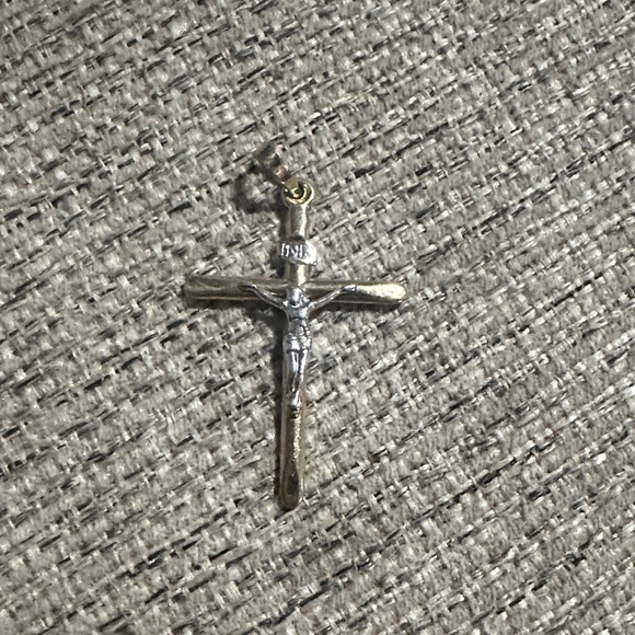 10k White and Yellow Gold Crucifix Pendant